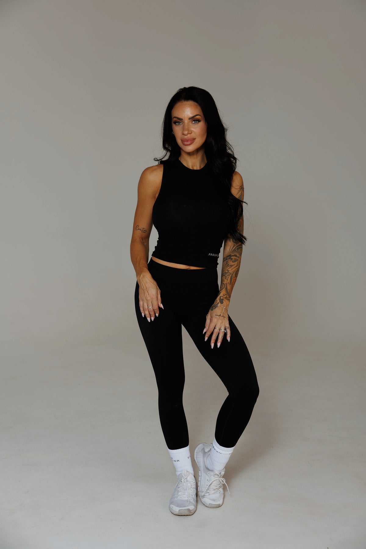 FITTED CROP TANK: BLACK