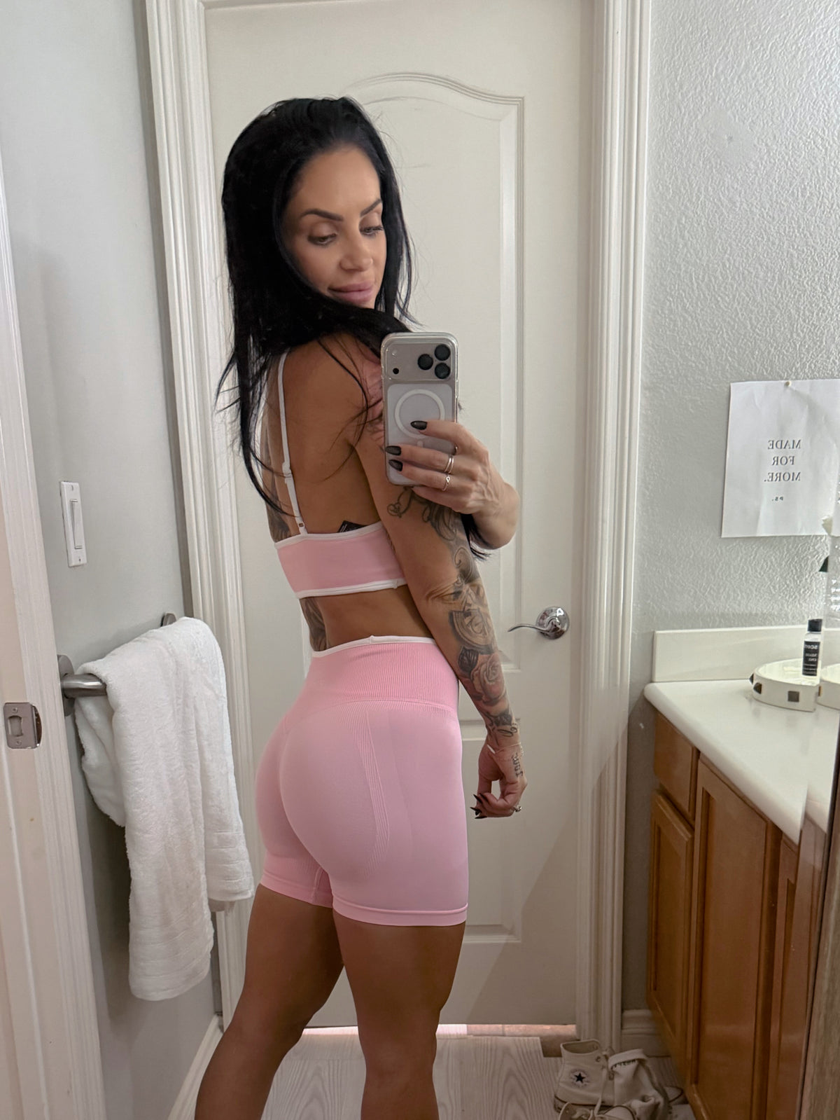 SAVVY SHORT: BUBBLEGUM