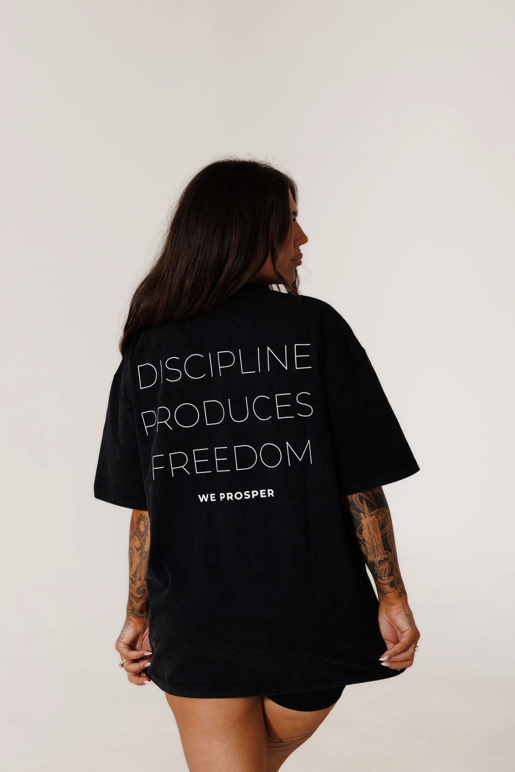 WE PROSPER TEE: DISCIPLINE