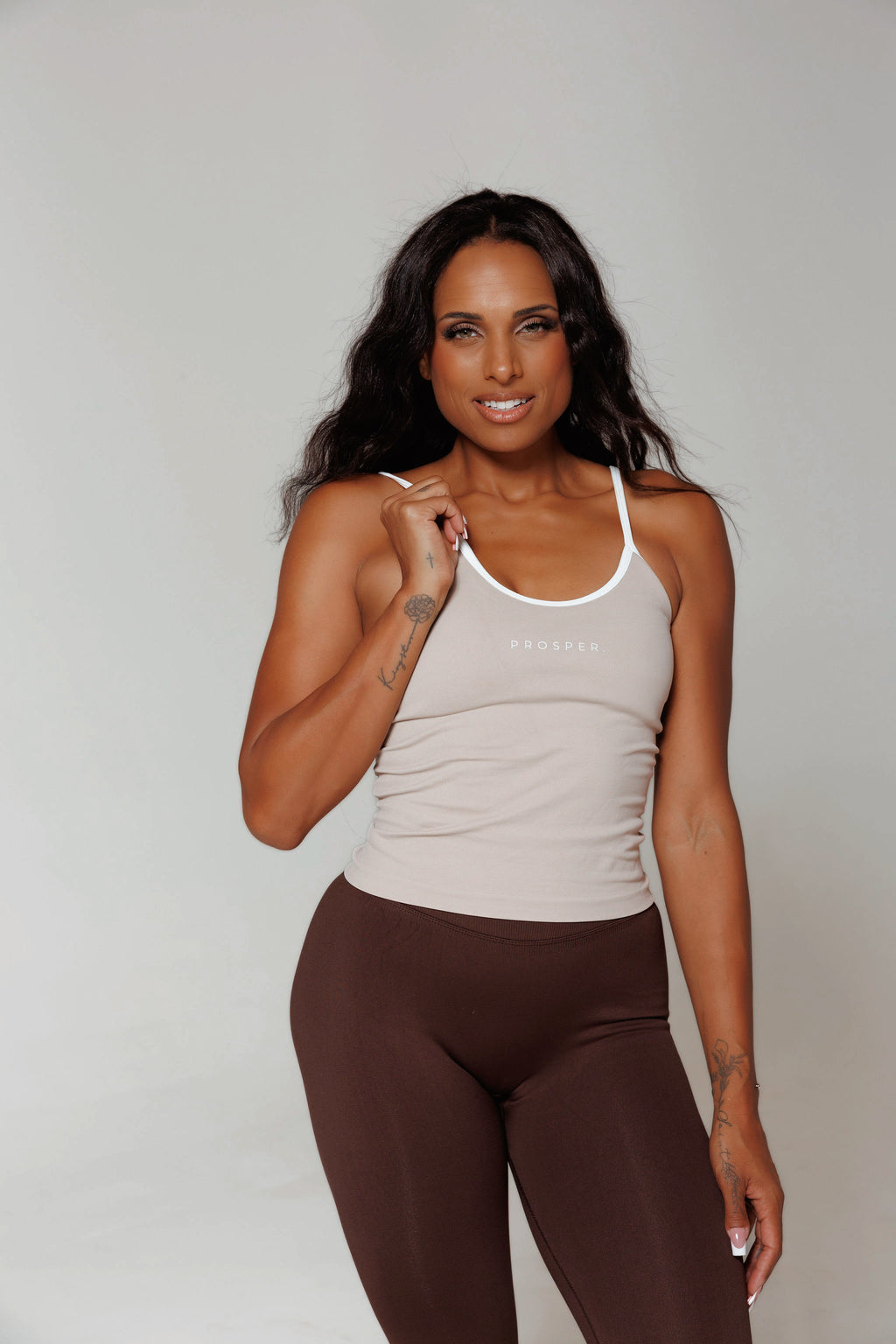 SAVVY TANK: KHAKI