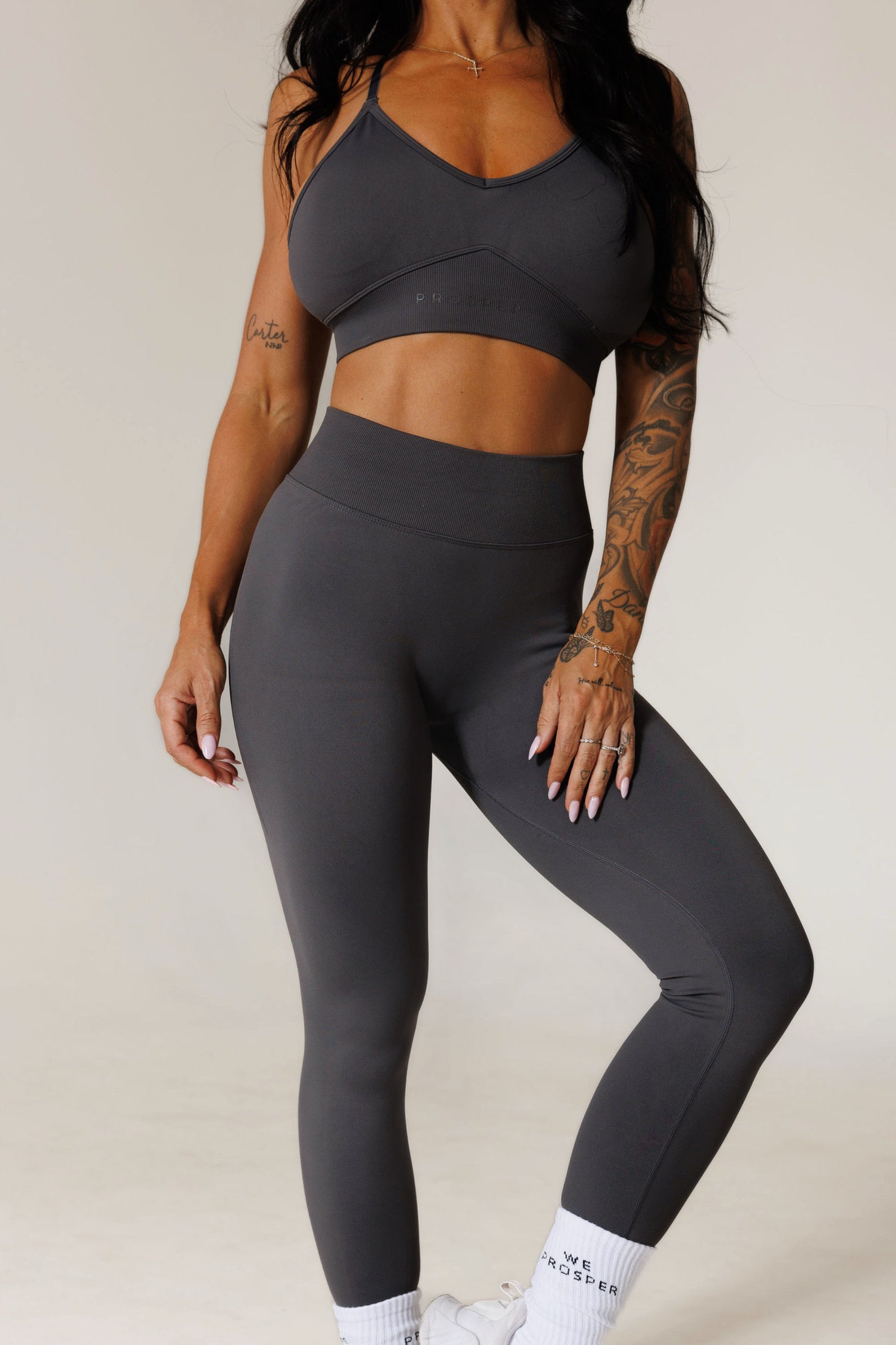 MANTRA LEGGING: GRAY