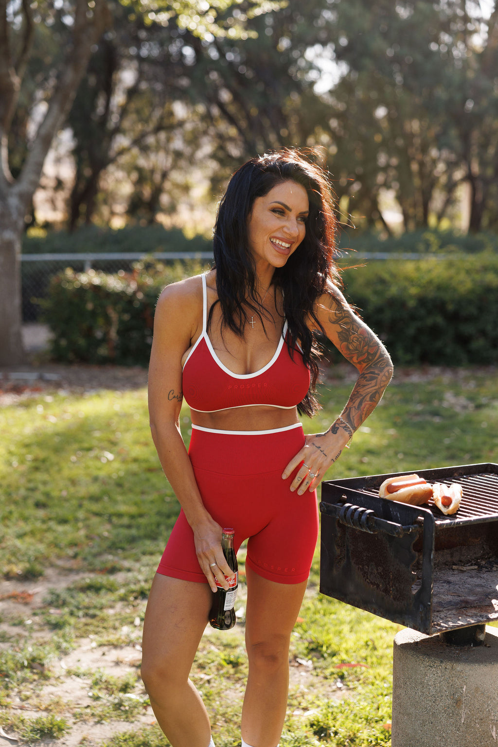 SAVVY SHORT: RED