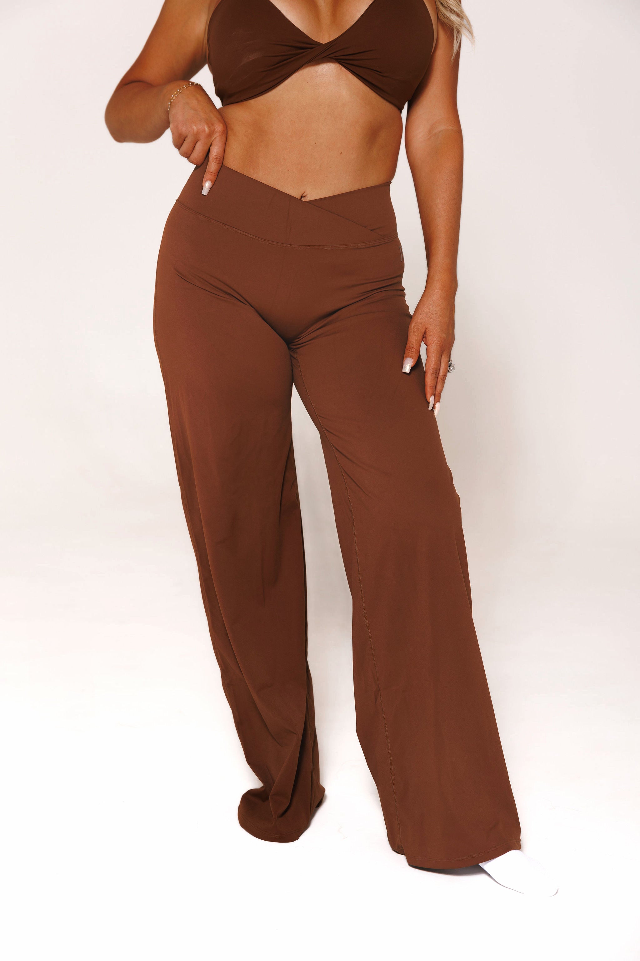 SUPER MODEL SET: BROWN