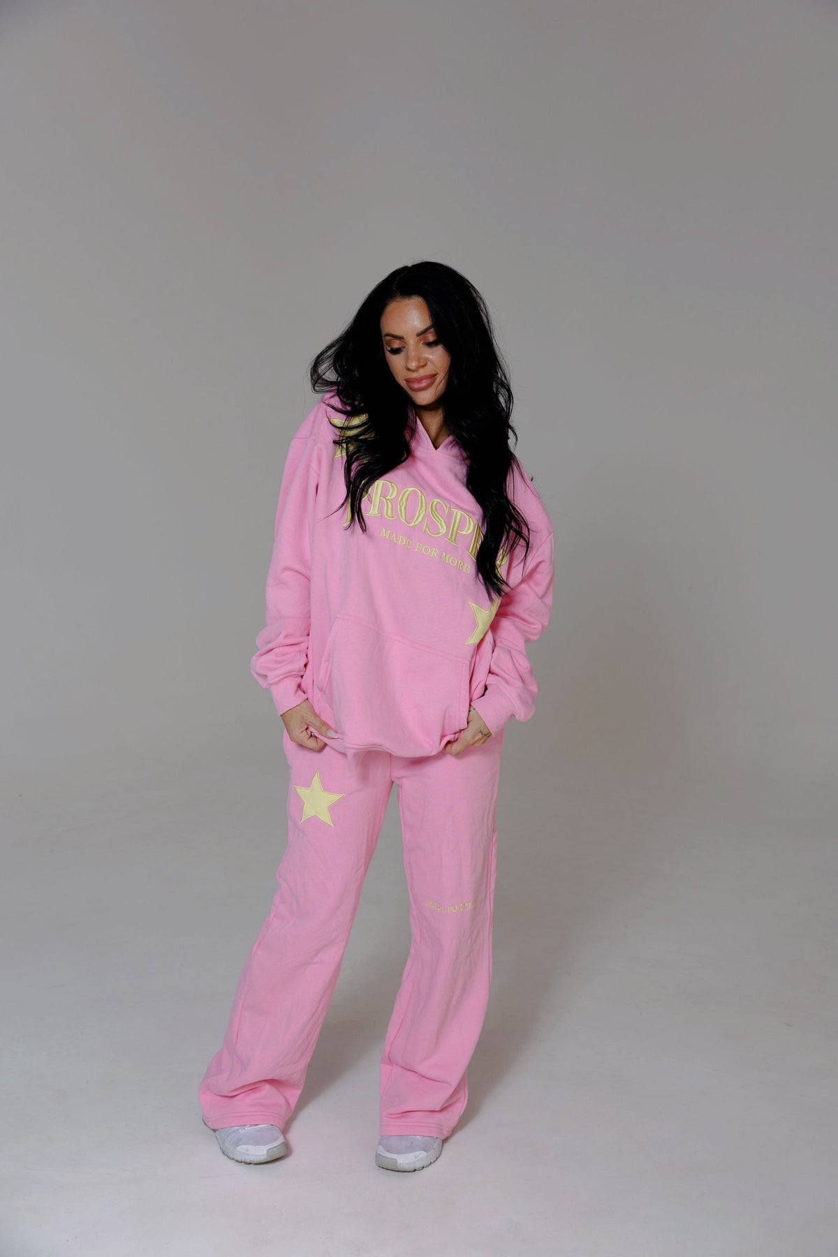 MADE FOR MORE SWEAT PANT: STARBURST