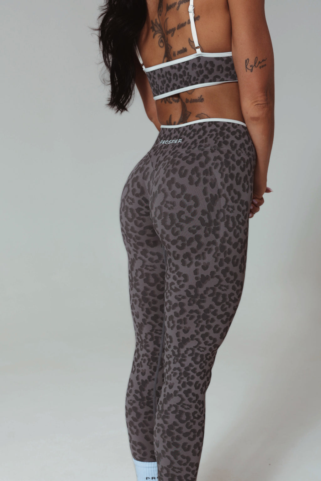 RARE BREED LEGGING: GRAY