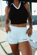DAILY SHORT: WHITE