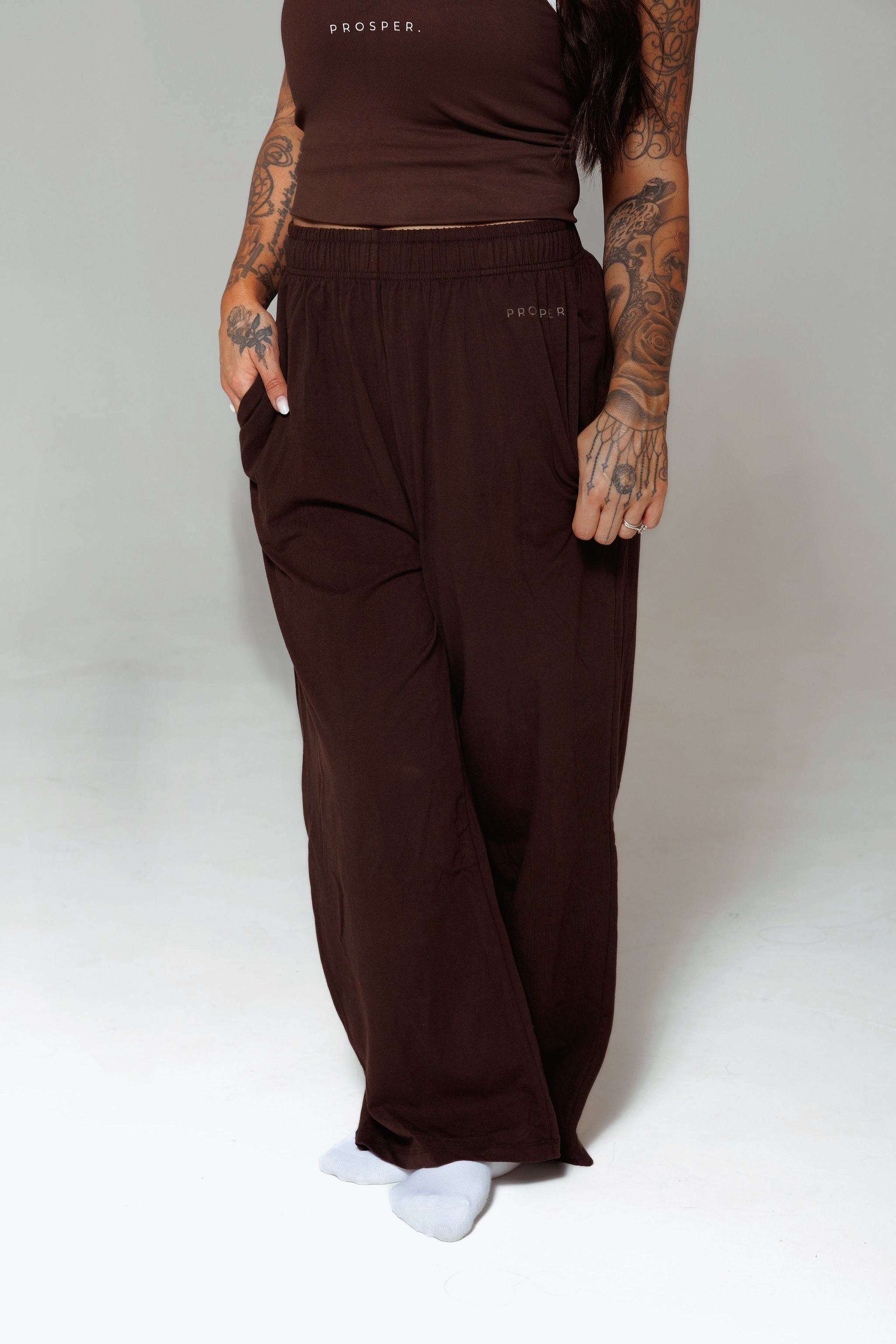 SWEAT PANT: BROWN