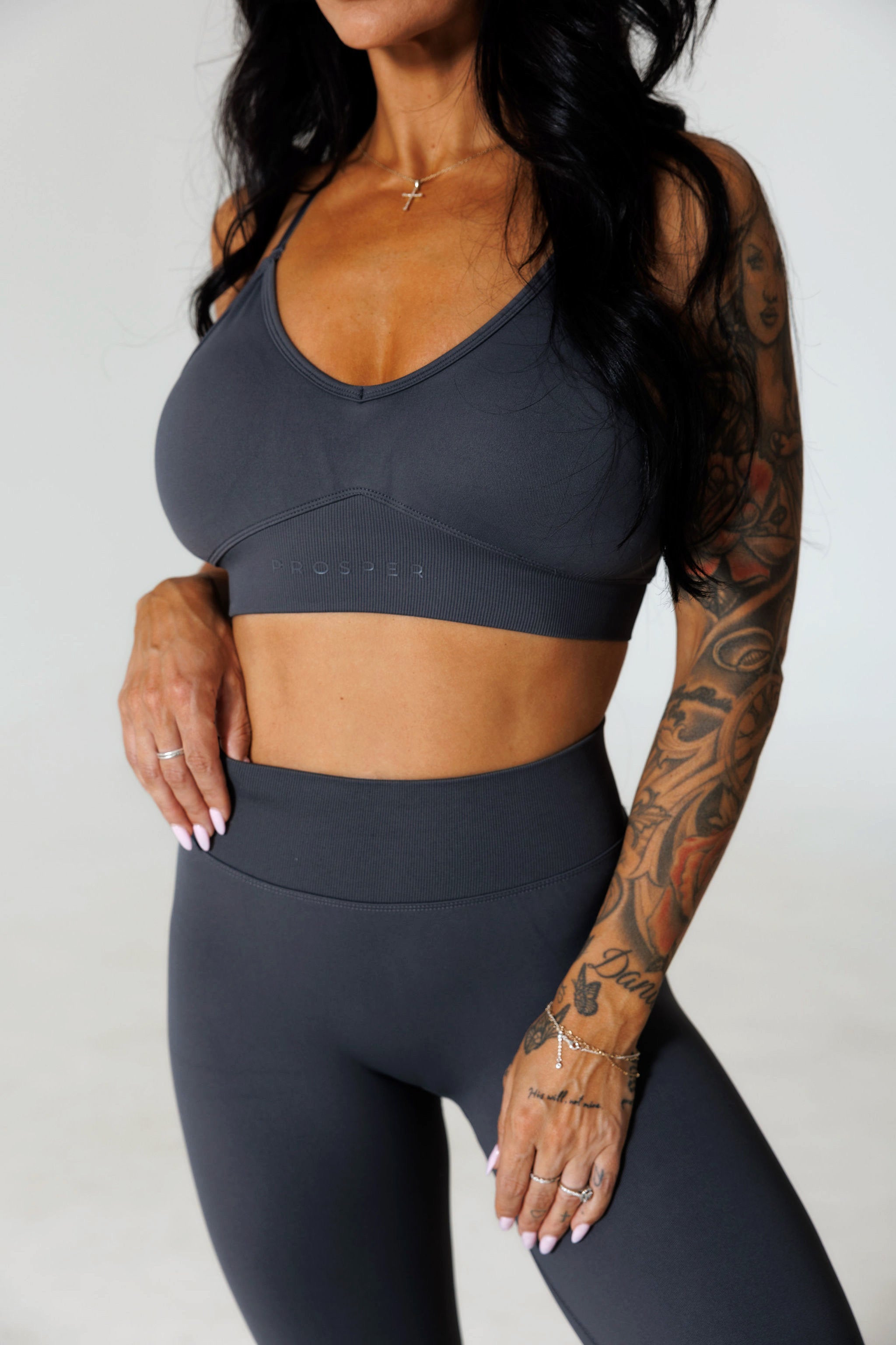 MANTRA BRA: GRAY