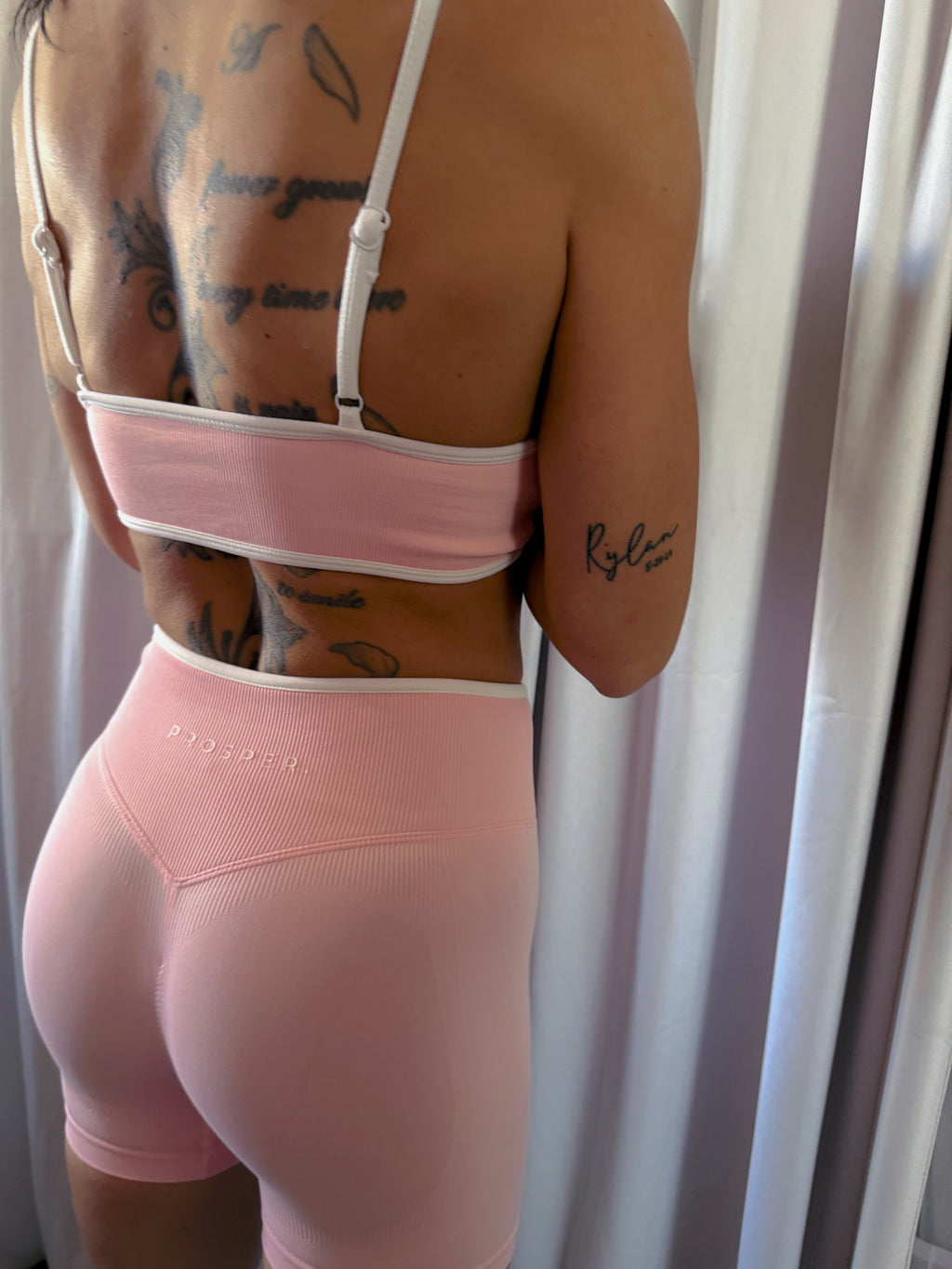 SAVVY SHORT: BUBBLEGUM