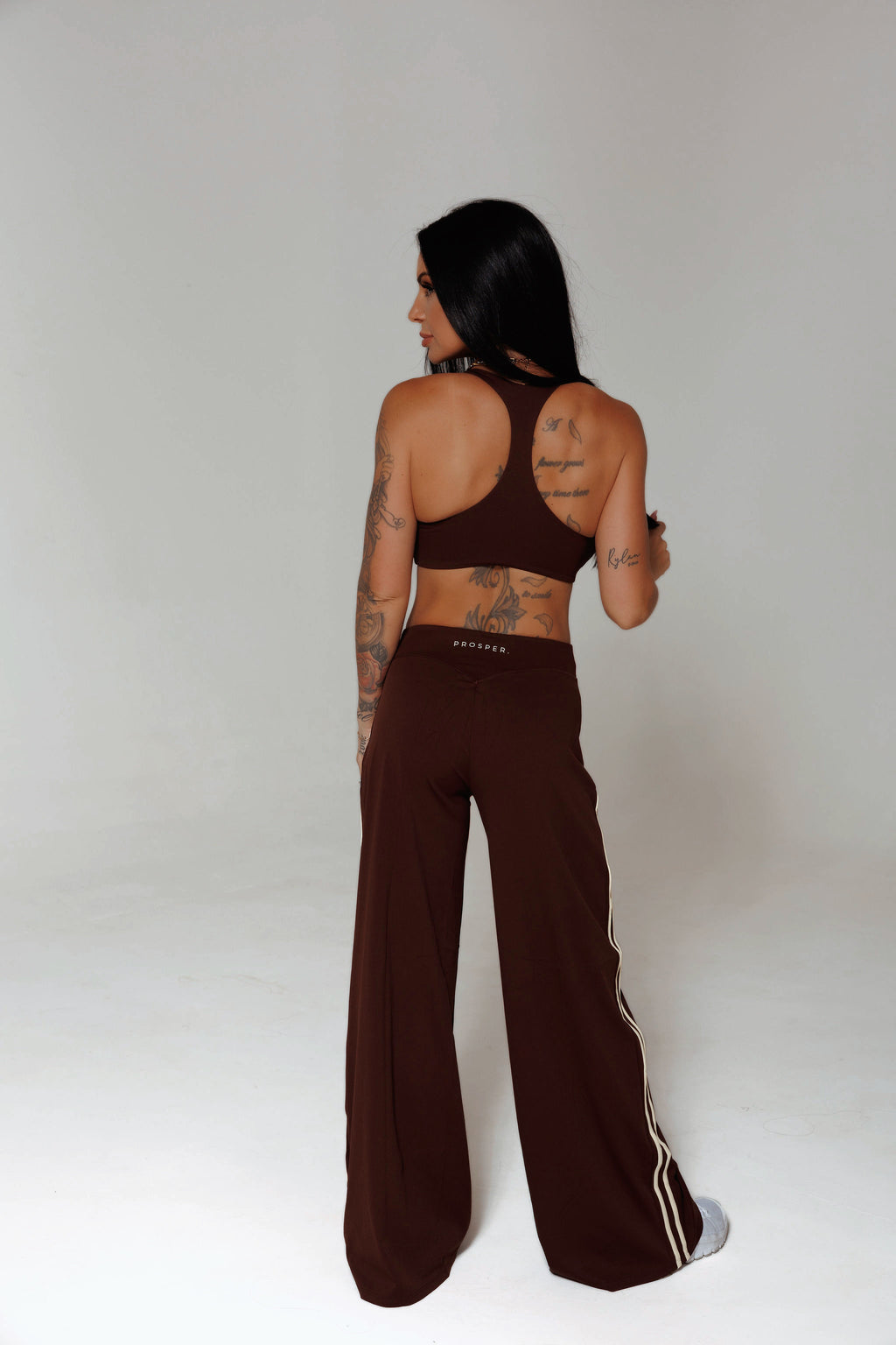 PREGAME PANT: BROWN