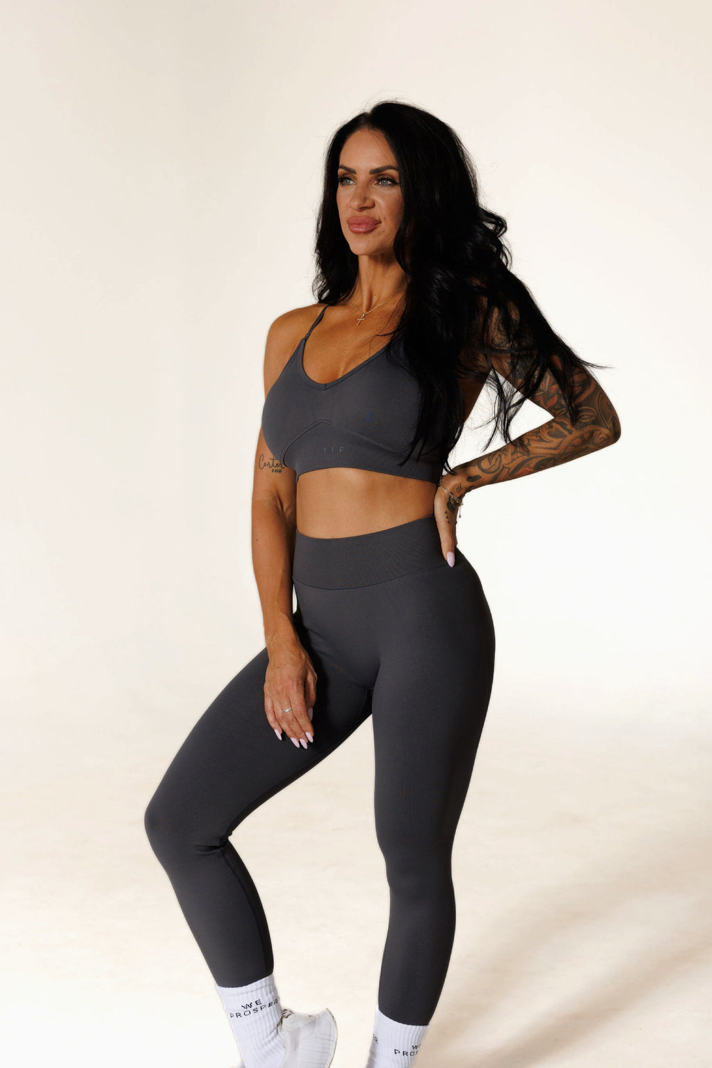 MANTRA LEGGING: GRAY