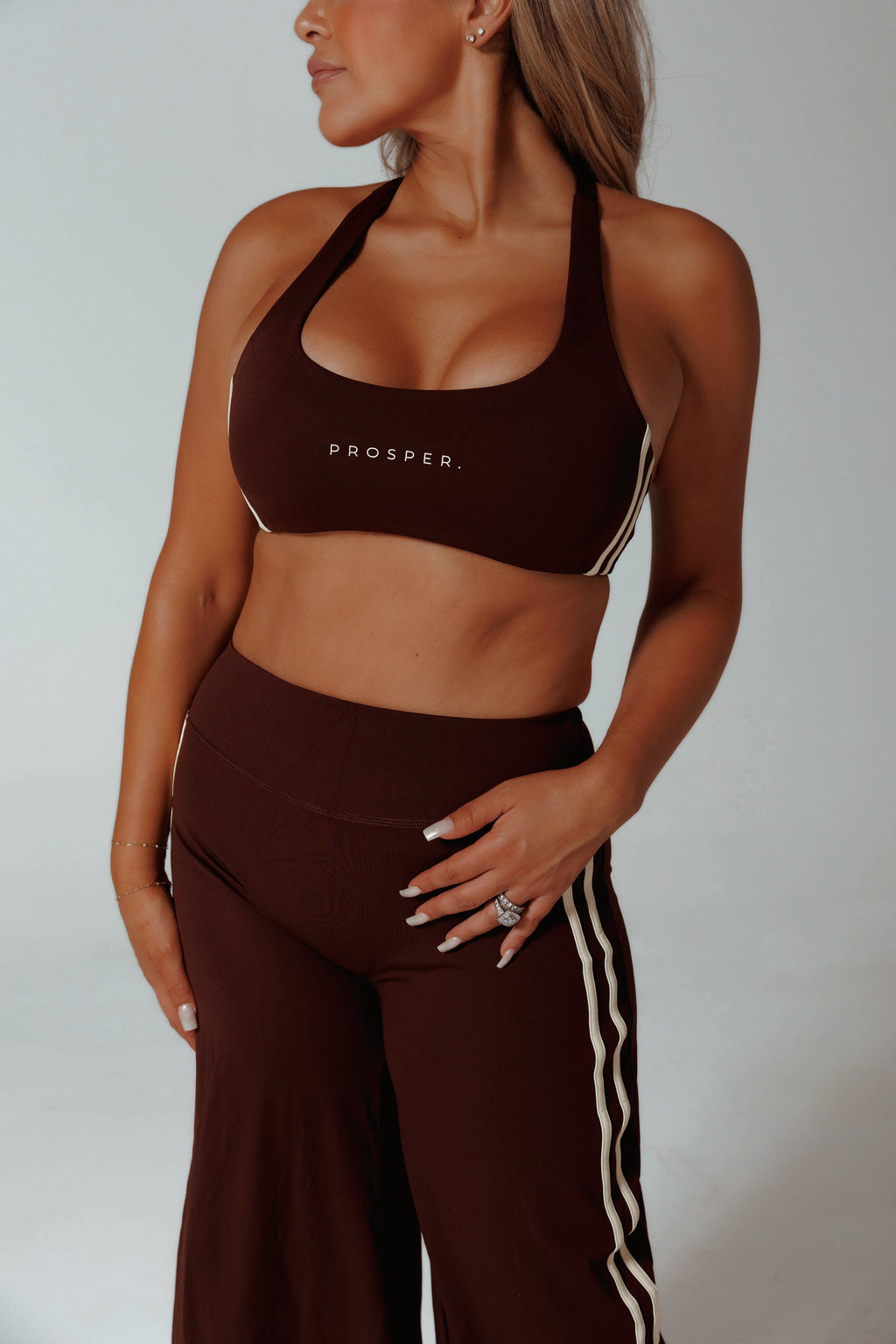 PREGAME PANT: BROWN